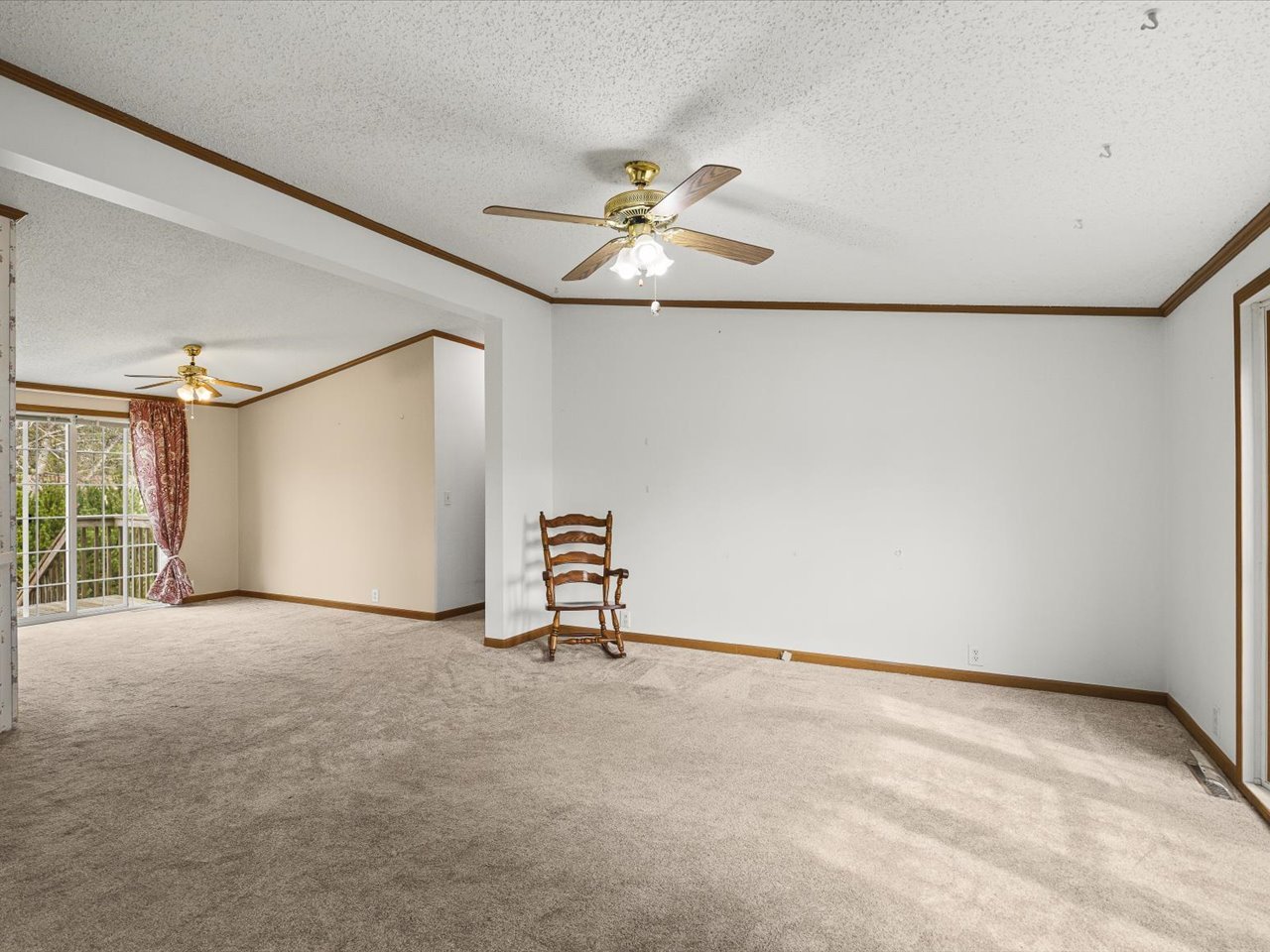 5410 Autumnash Lane Property Photo 8