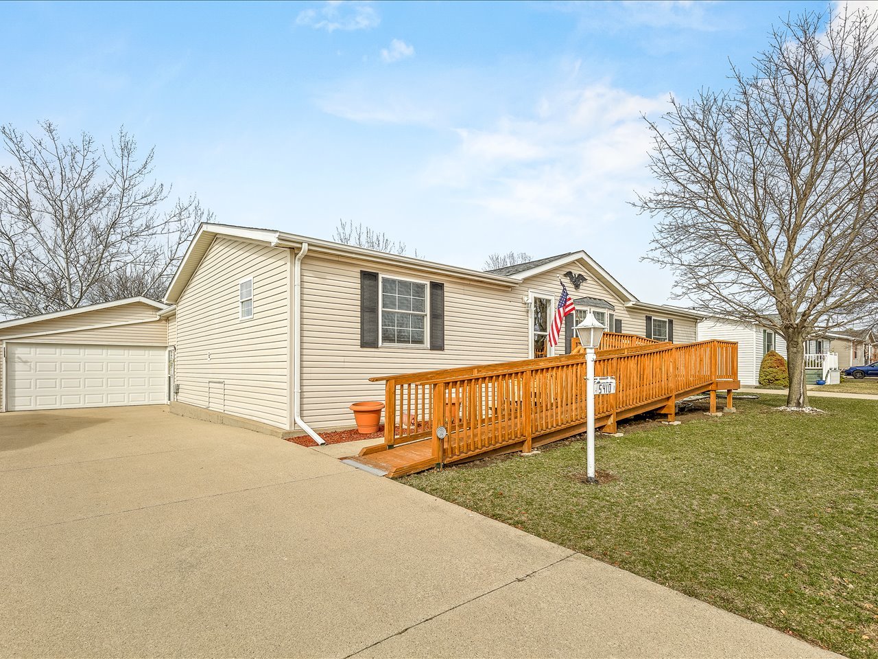 5410 Autumnash Lane Property Photo 47