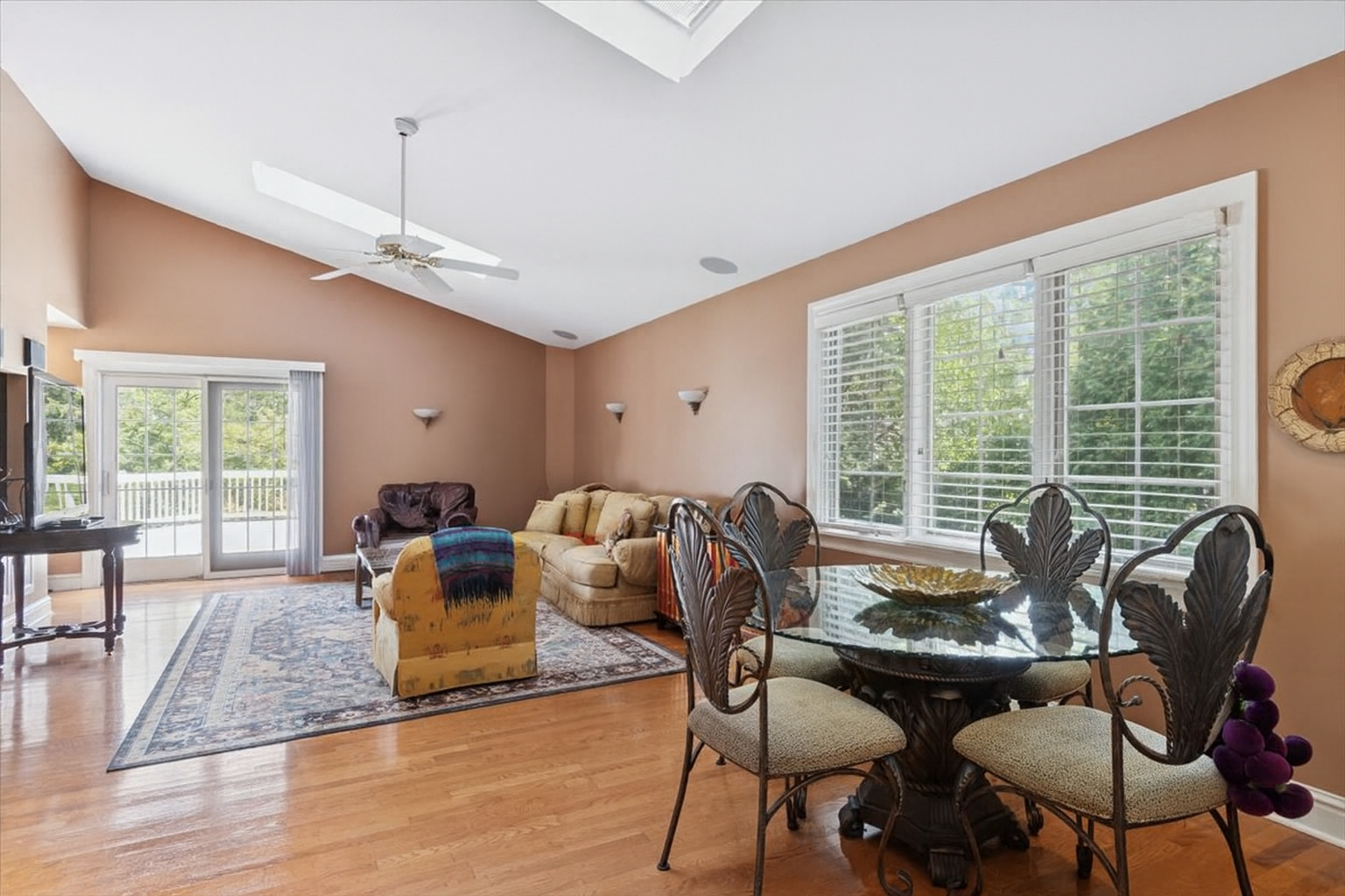 525 36th Street Property Photo 7