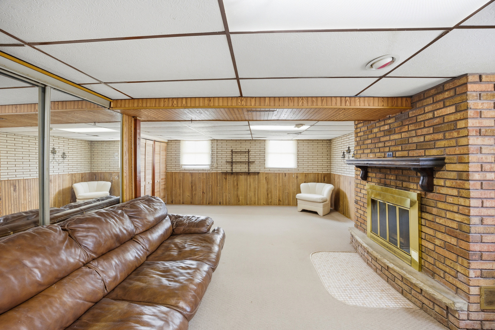 105 E Center Street Property Photo 11