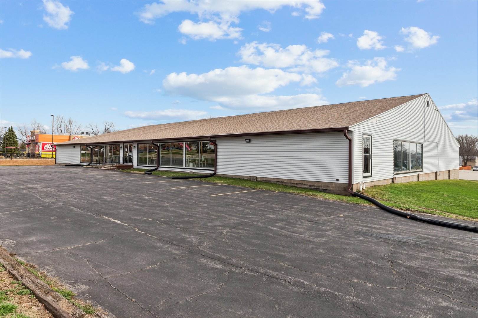 1323 11th Street B Property Photo 2