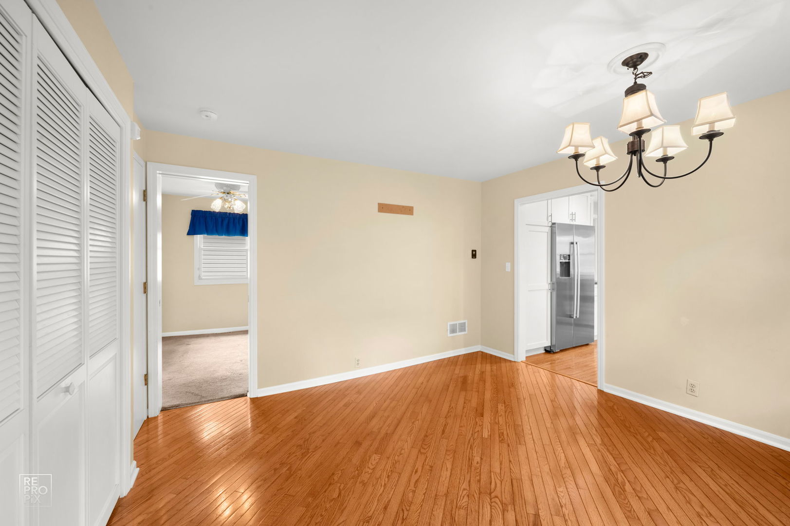 3315 S Riverdale Road Property Photo 10