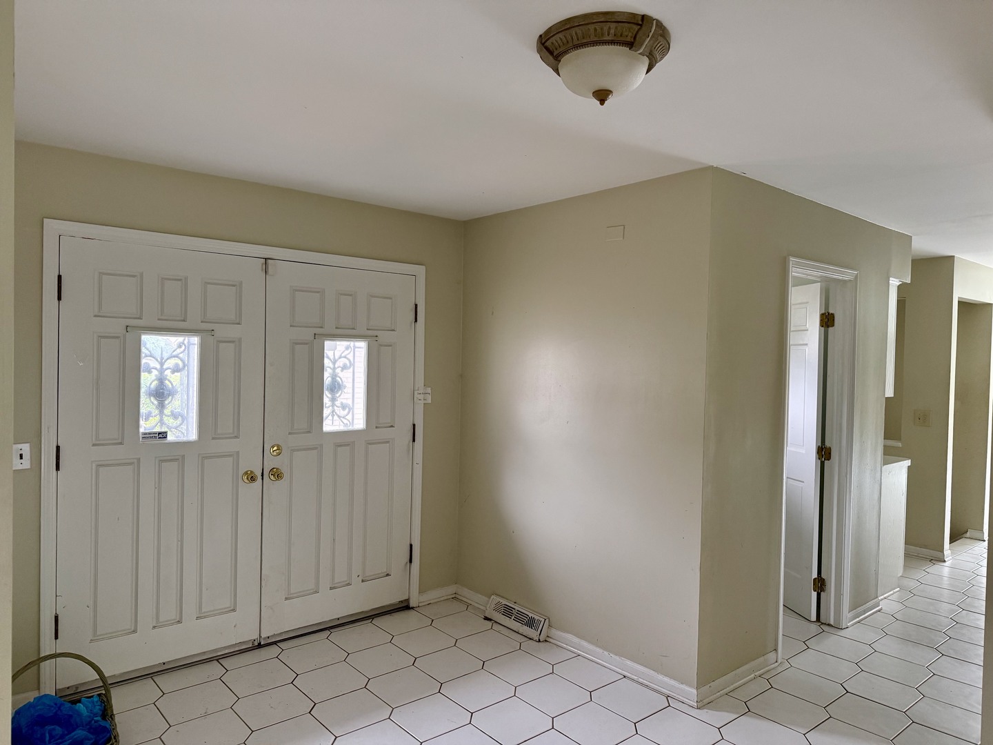 12601869 Property Photo 2