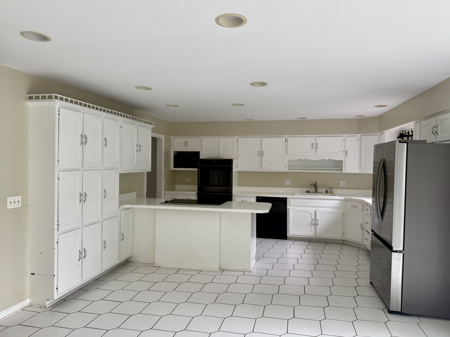 12601869 Property Photo 3