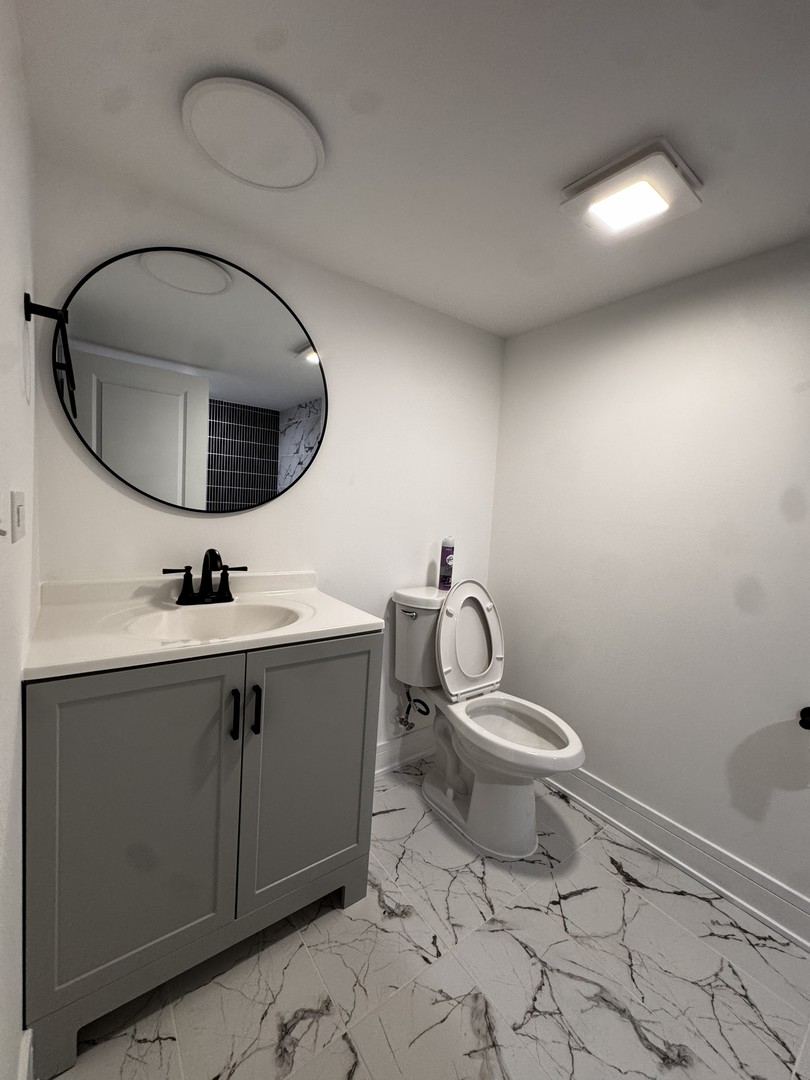 117 W 103rd Place Property Photo 16