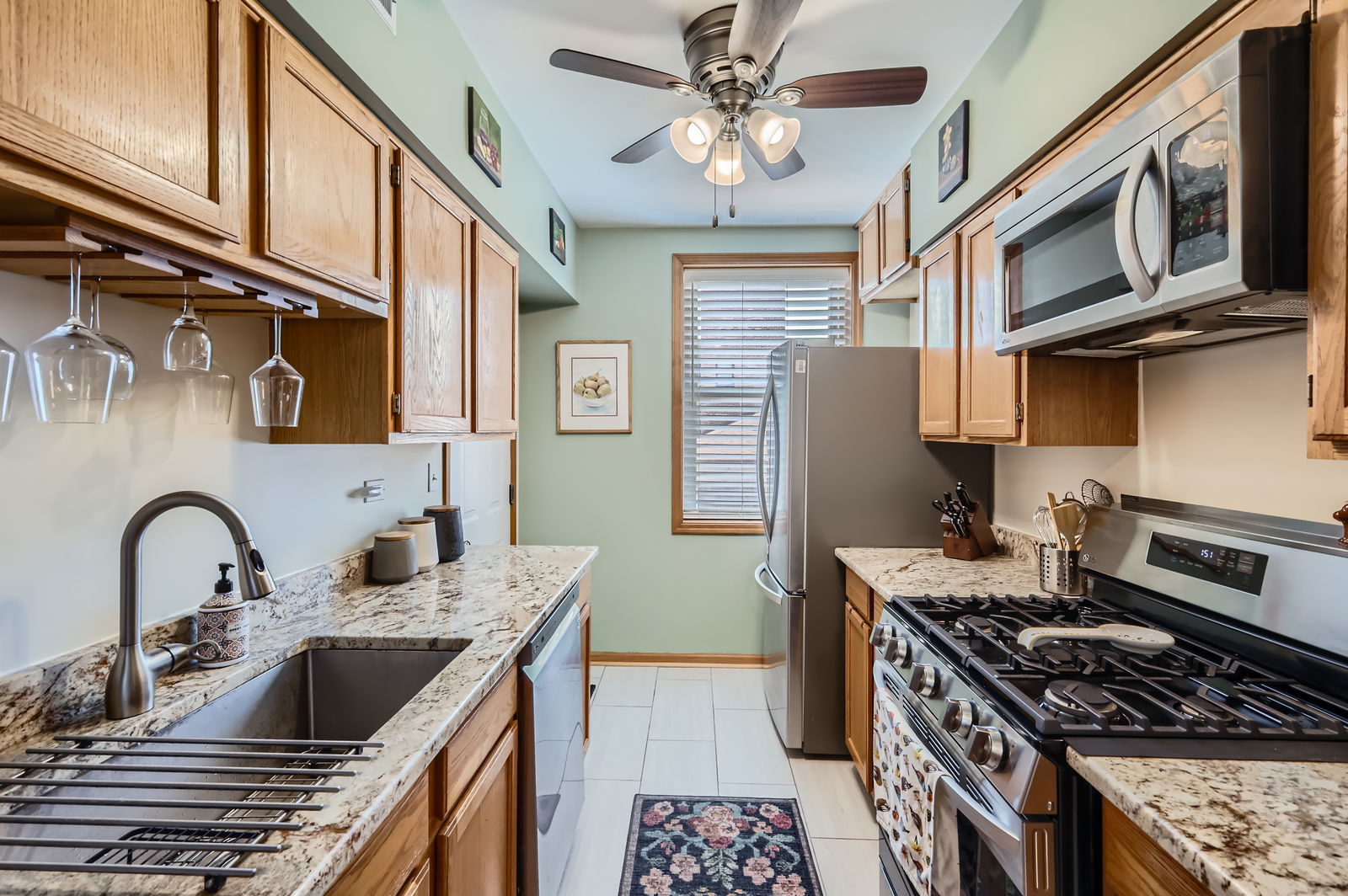 28 S 6th Avenue 1d Property Photo 7