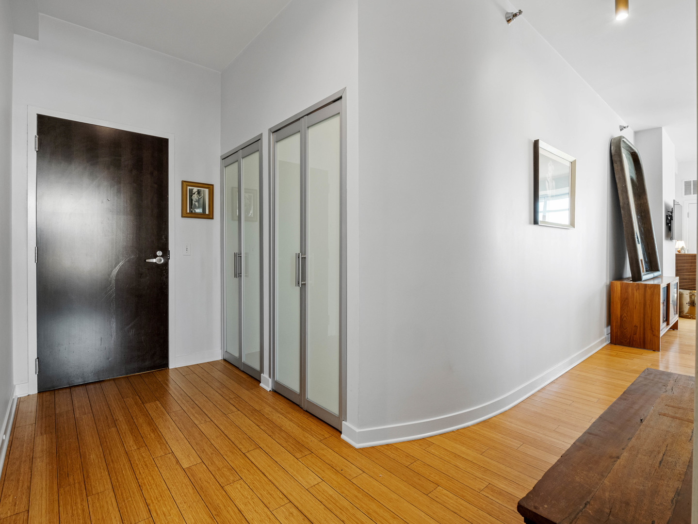 303 W Ohio Street 2202 Property Photo 21