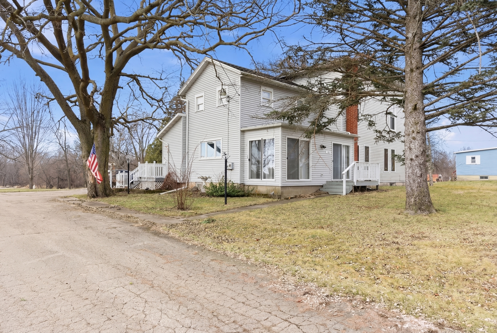 1431 Il Route 75 Property Photo 1