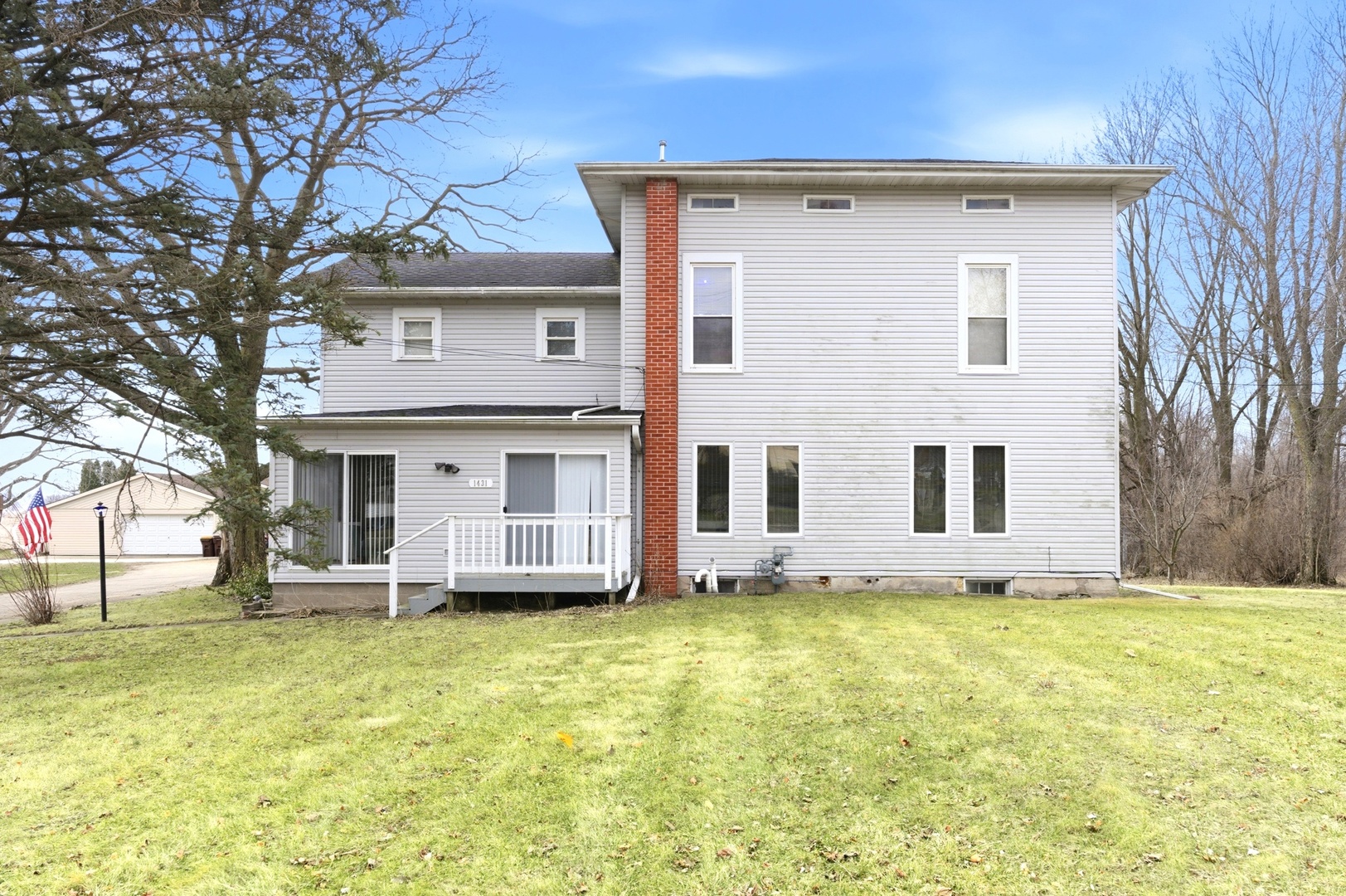 1431 Il Route 75 Property Photo 2