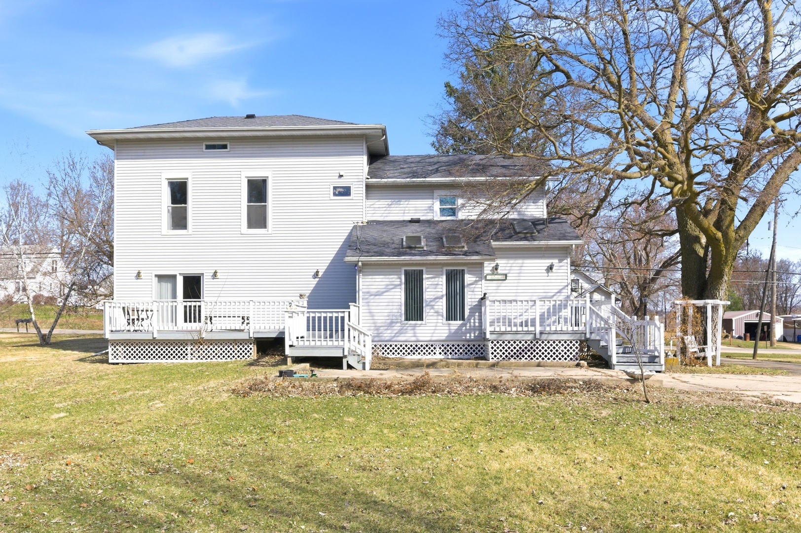 1431 Il Route 75 Property Photo 6
