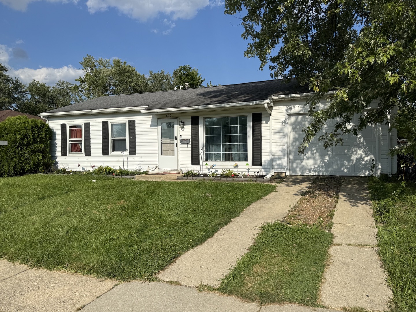 629 Belmont Drive Property Photo 2