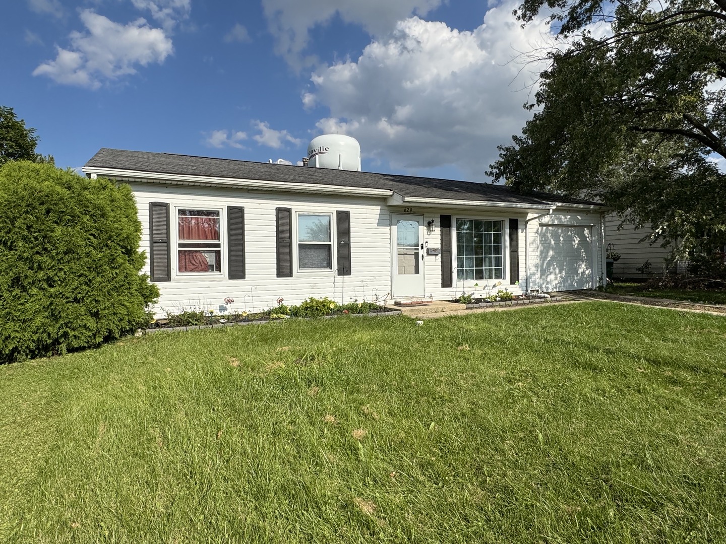629 Belmont Drive Property Photo 3