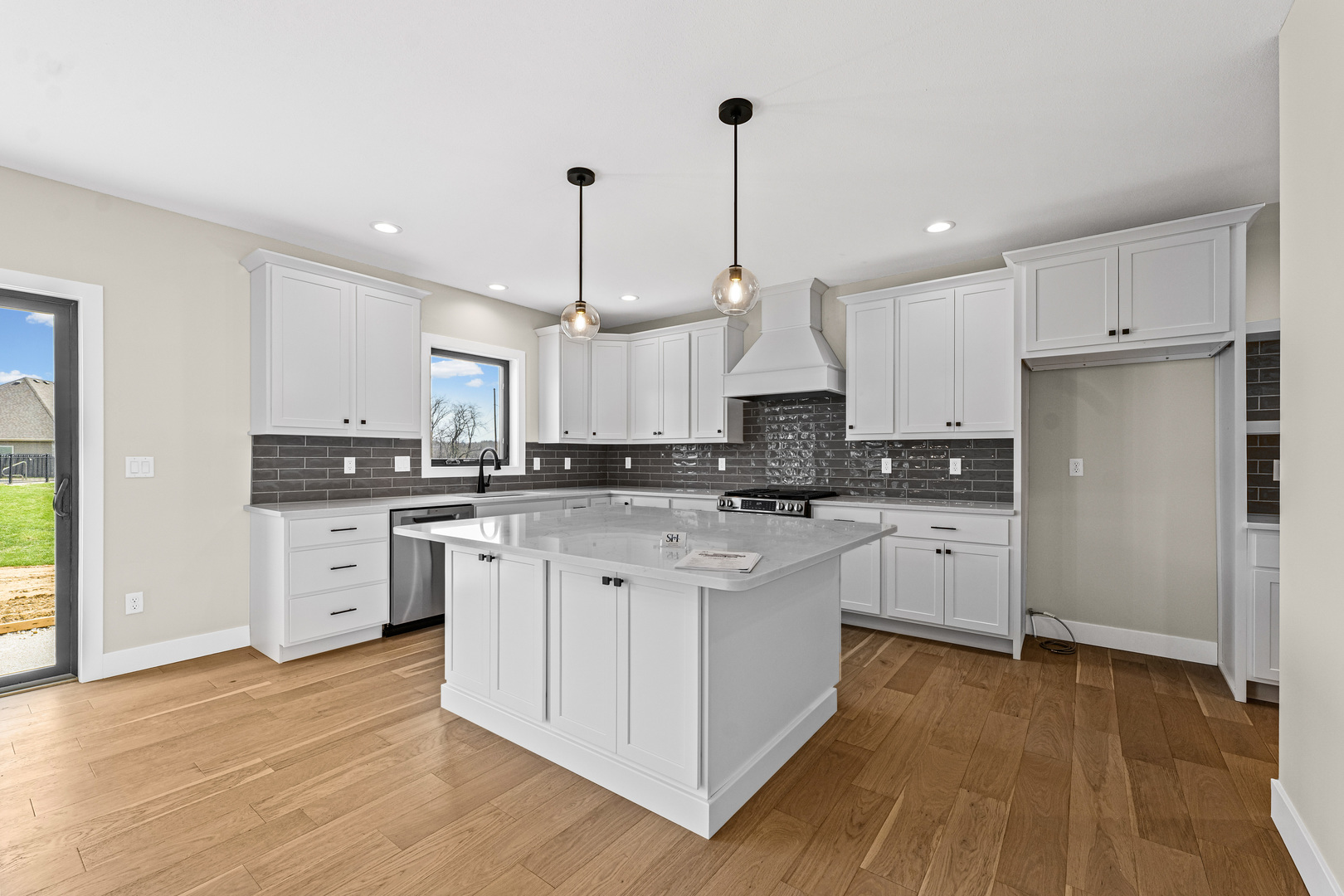 1206 Willowgrove Lane Property Photo 8