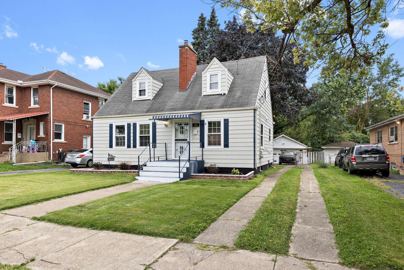 320 Streamside Drive Property Photo 1