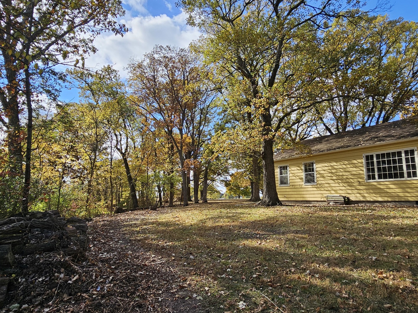 404 Oak Drive Property Photo 3