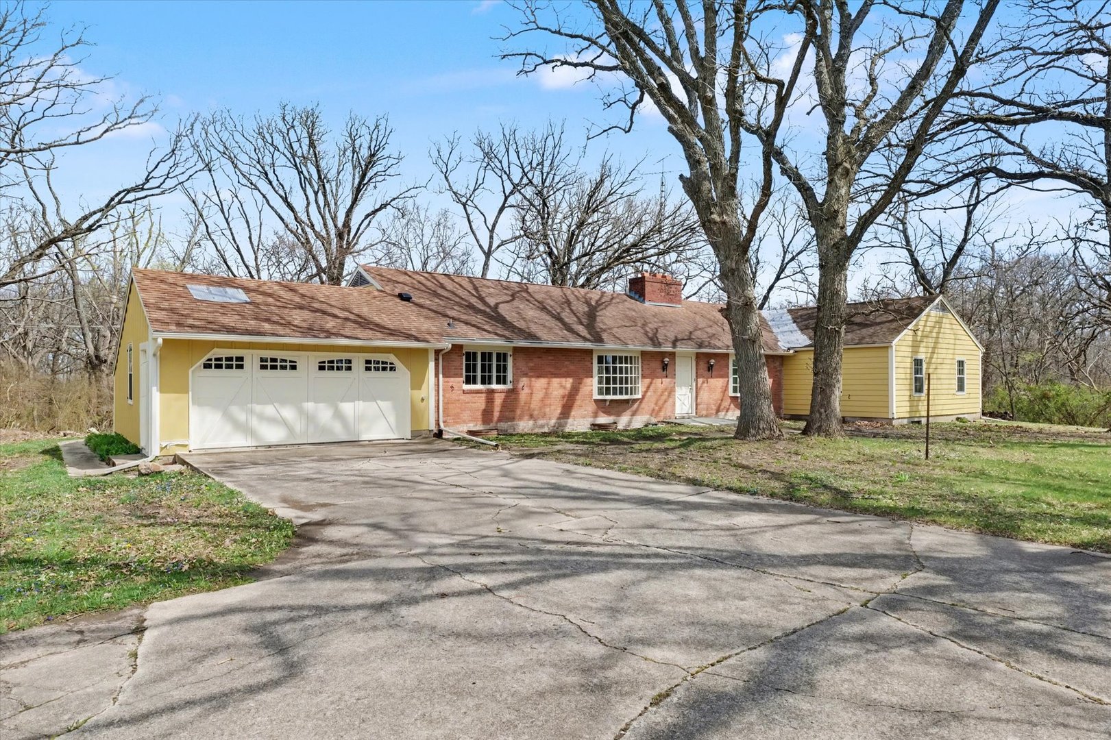 404 Oak Drive Property Photo 4