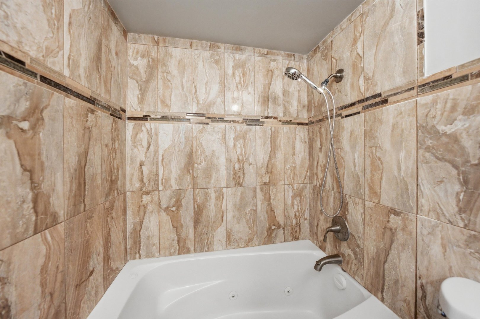 3243 S 49th Avenue 103 Property Photo 8