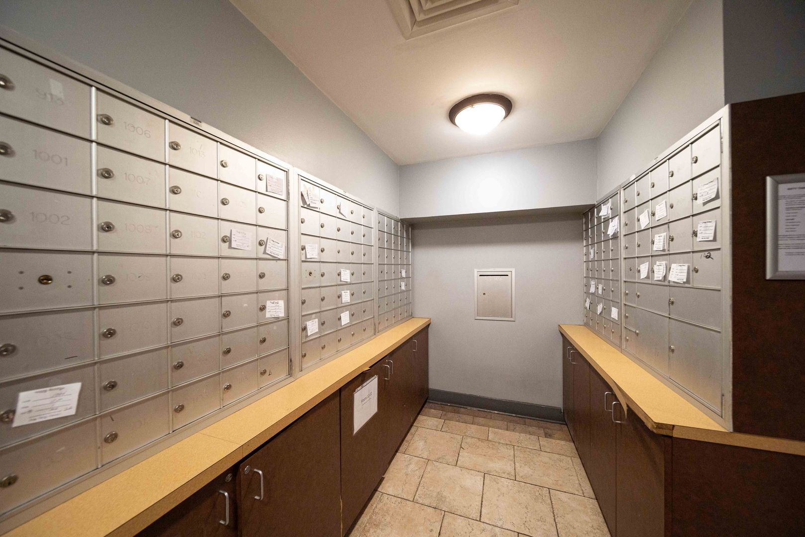 6030 N Sheridan Road 2011 Property Photo 20