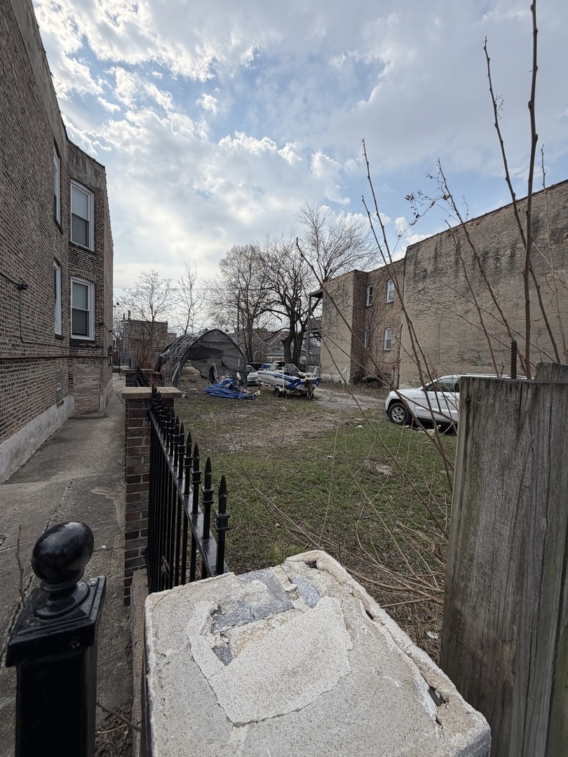 4021 W Jackson Boulevard Property Photo 1
