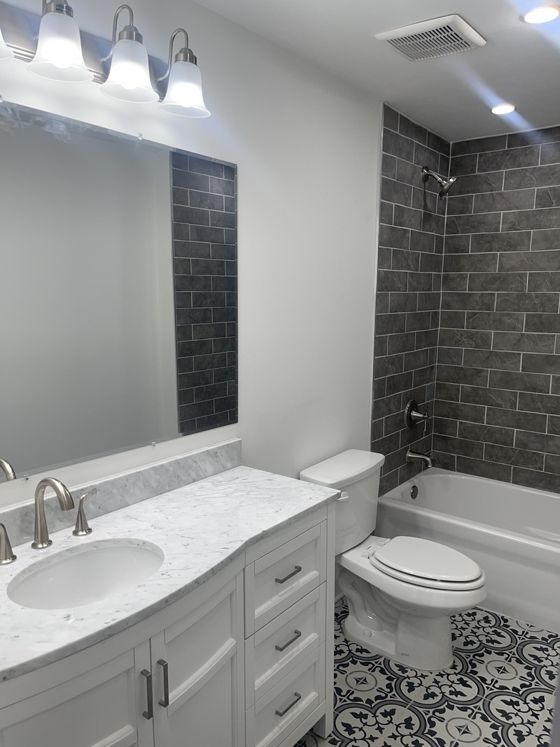 13621 S Homan Avenue Property Photo 13