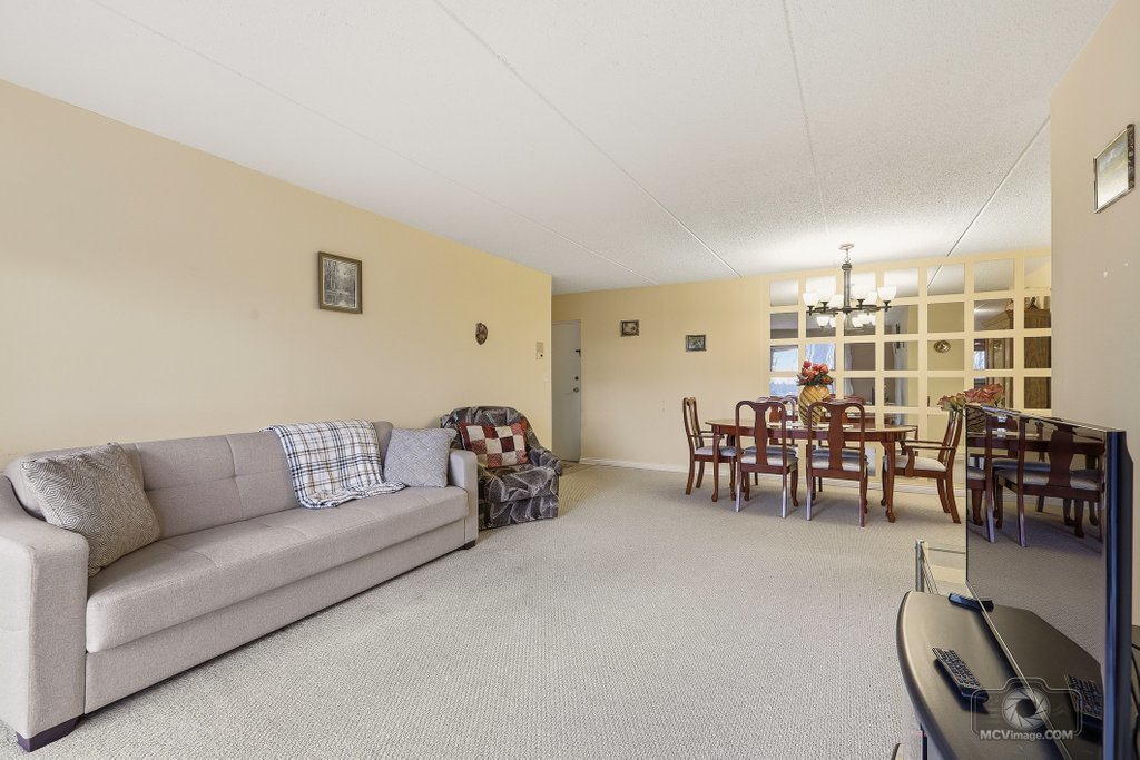 588 Fairway View Drive 2h Property Photo 4