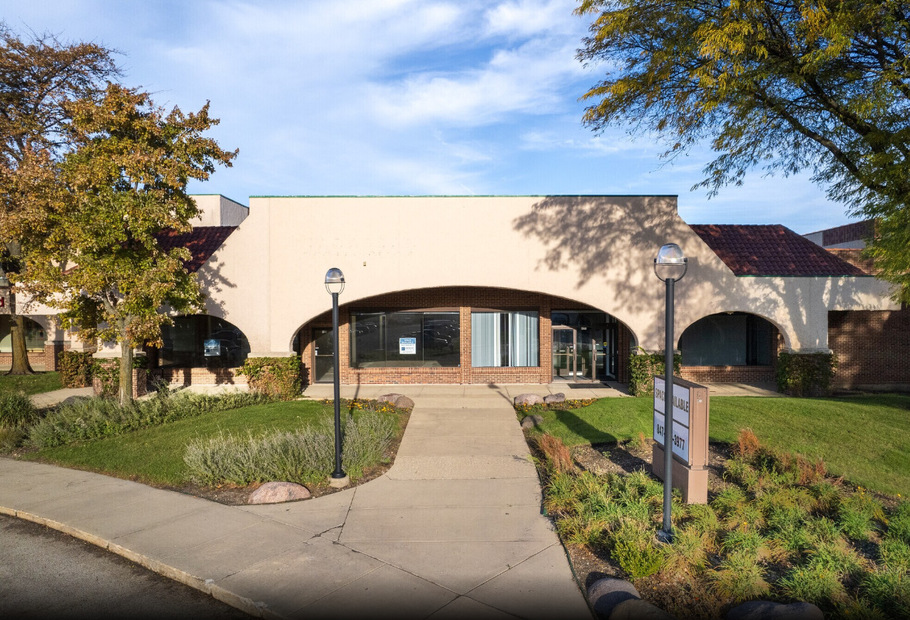 401-499 Lake Cook Road Property Photo 5