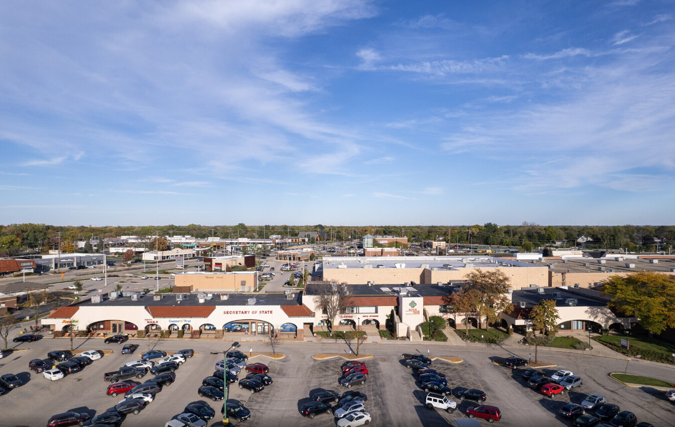 401-499 Lake Cook Road Property Photo 8