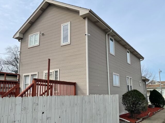 2247 N 73rd Avenue Property Photo 5