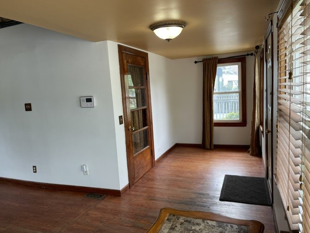 2247 N 73rd Avenue Property Photo 6