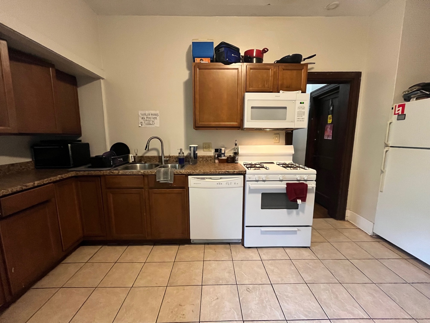 708 W High Street Property Photo 3
