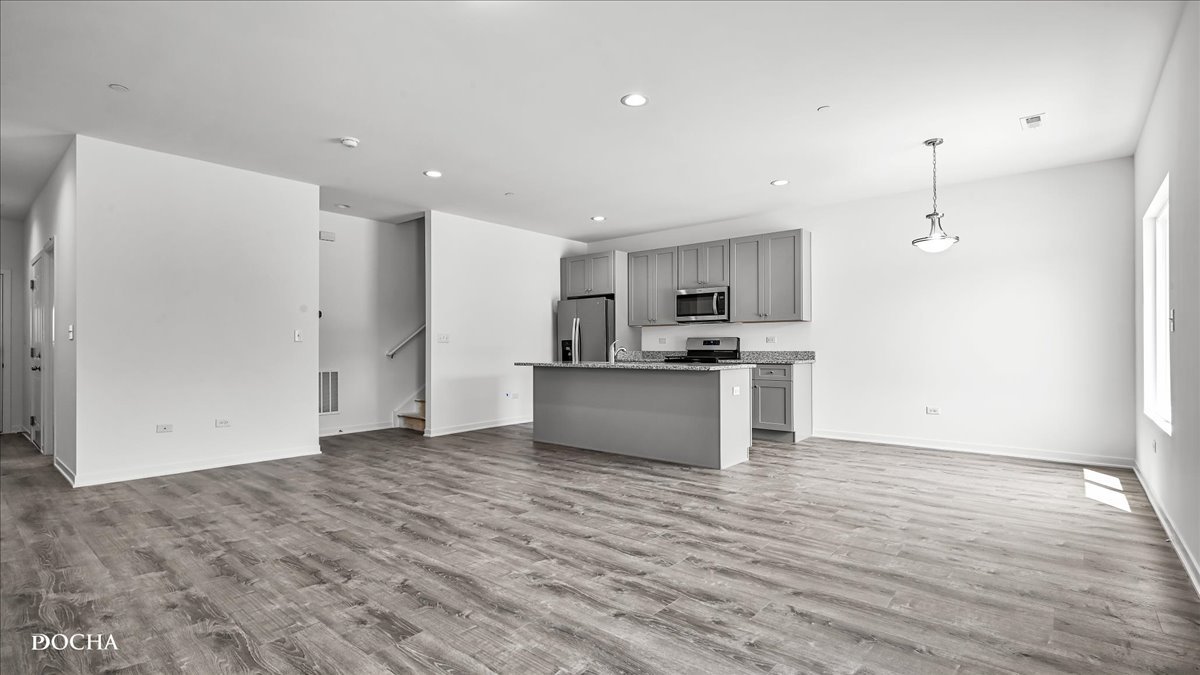 1233 Gillespie Lane Property Photo 4