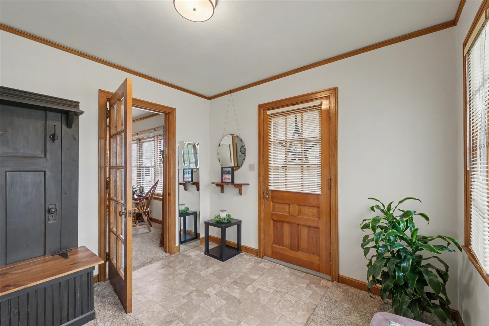 324 S Sangamon Avenue Property Photo 6