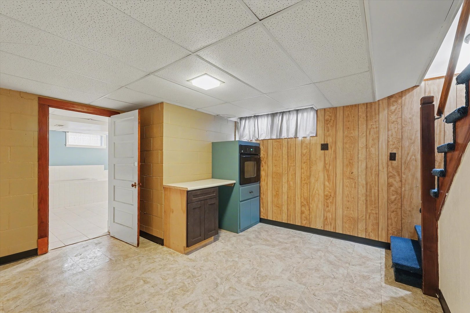 324 S Sangamon Avenue Property Photo 35