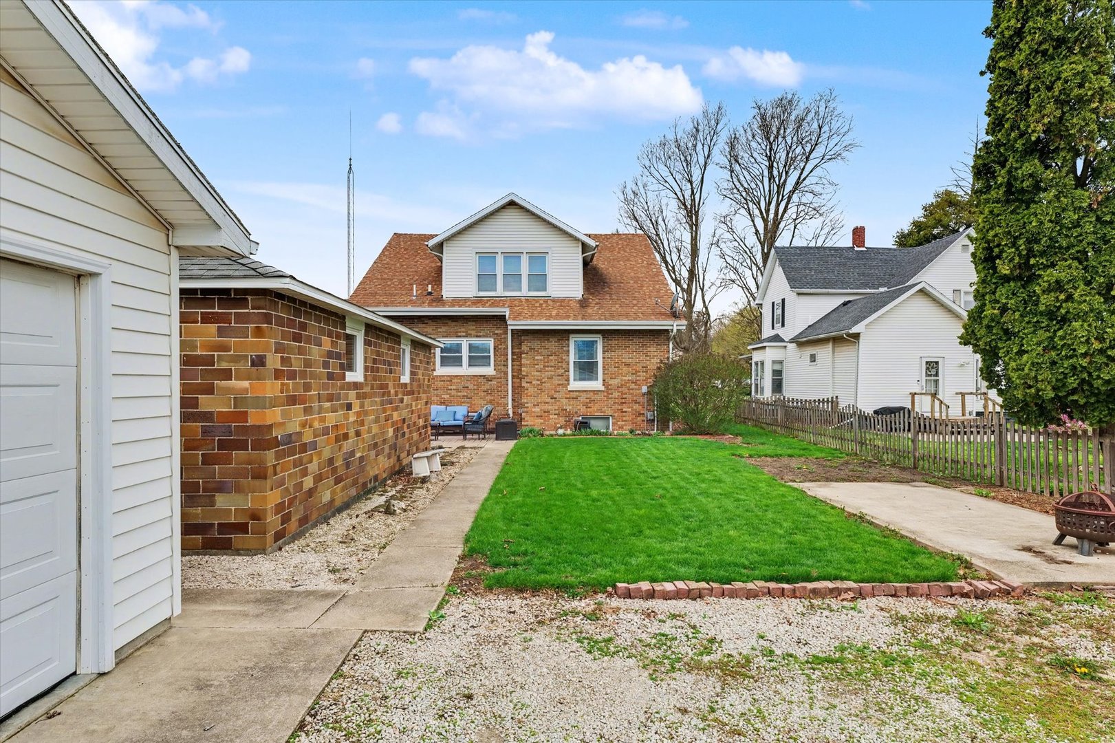 324 S Sangamon Avenue Property Photo 42