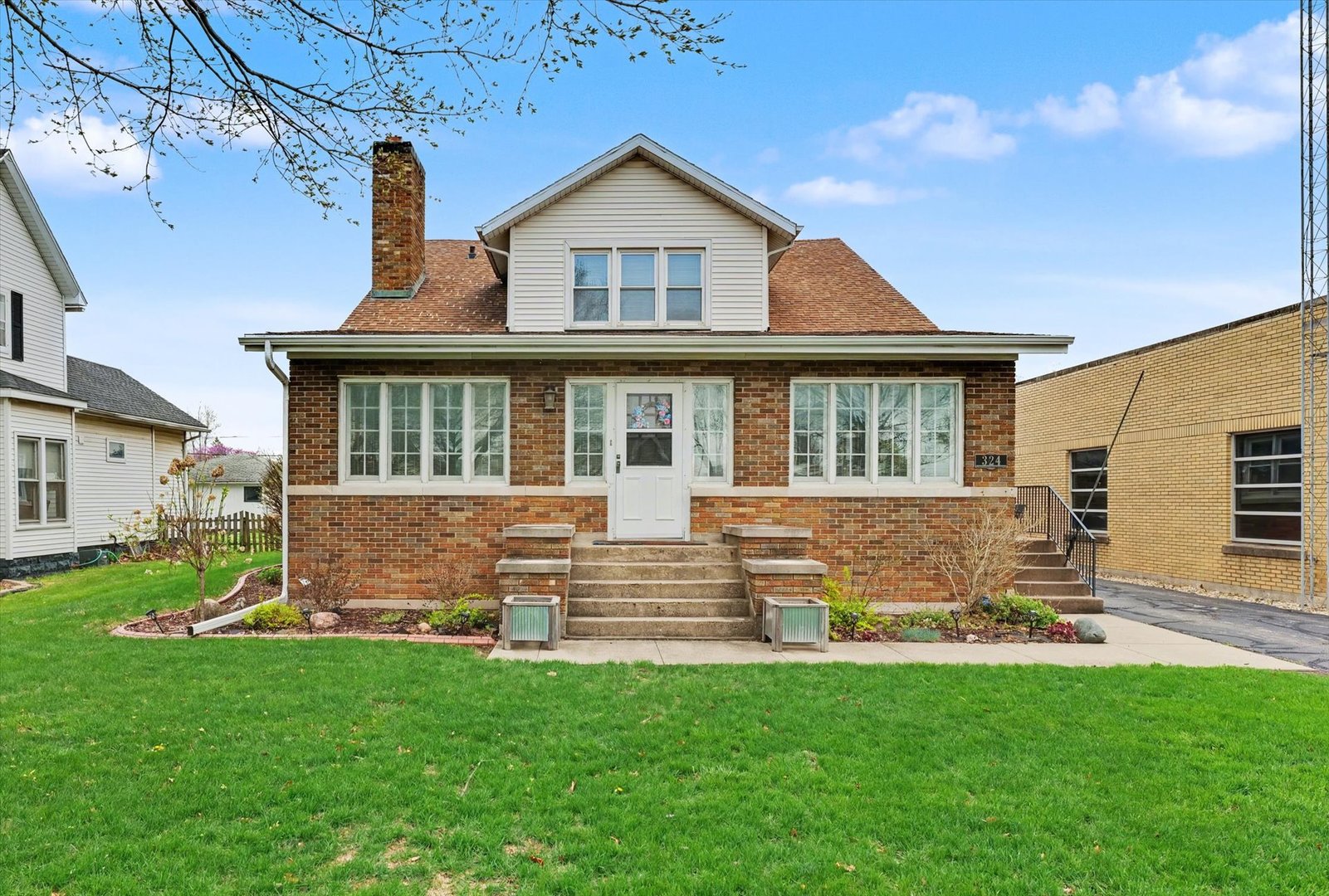 324 S Sangamon Avenue Property Photo 43
