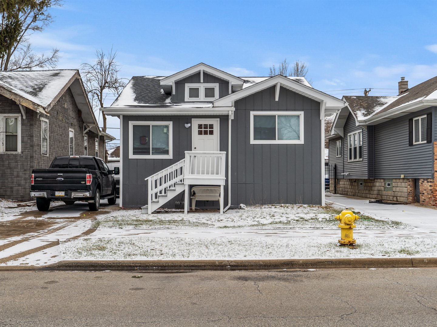 319 156th Place Property Photo 1
