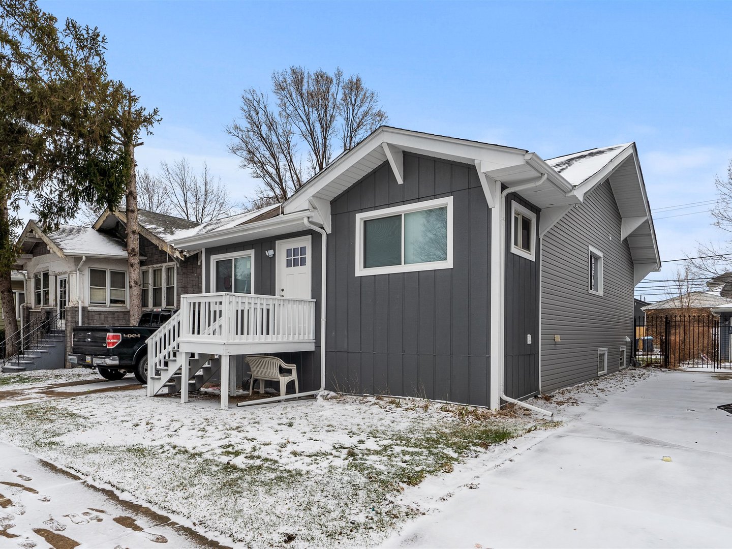 319 156th Place Property Photo 2