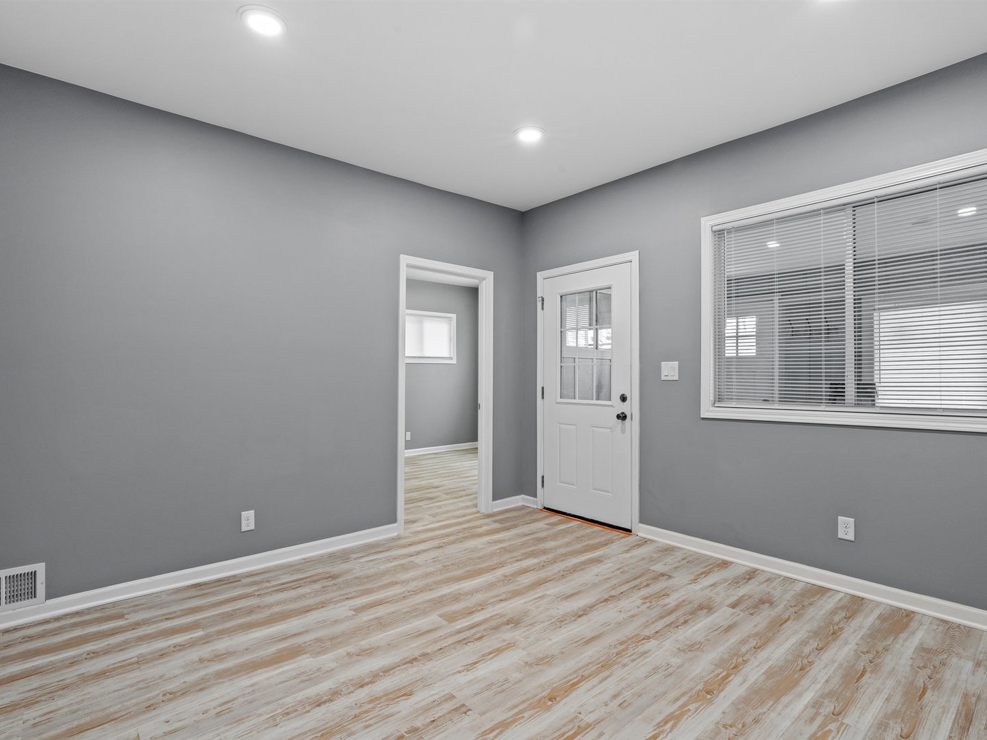 319 156th Place Property Photo 5