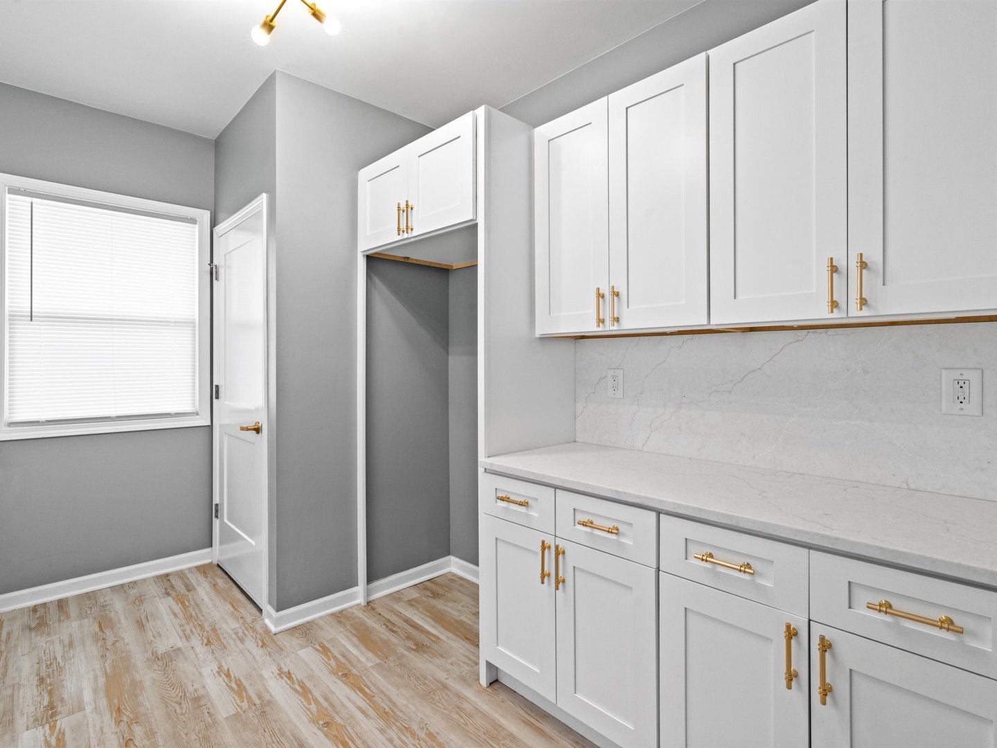 319 156th Place Property Photo 11