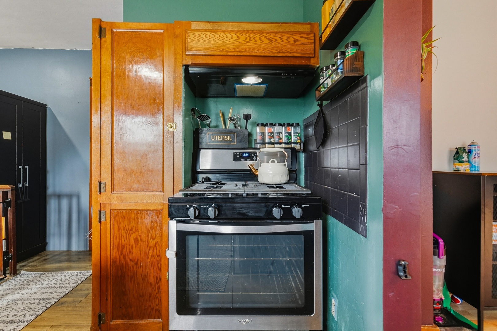 937 25th Street Property Photo 10