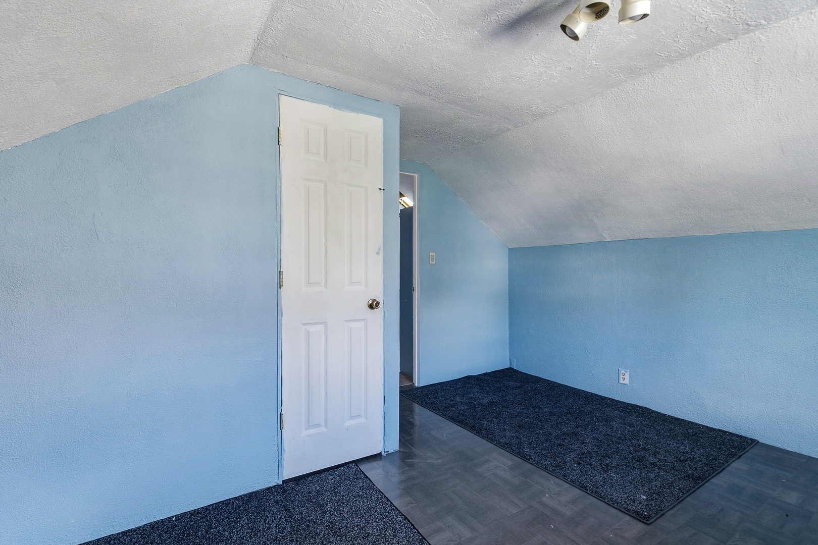 937 25th Street Property Photo 32