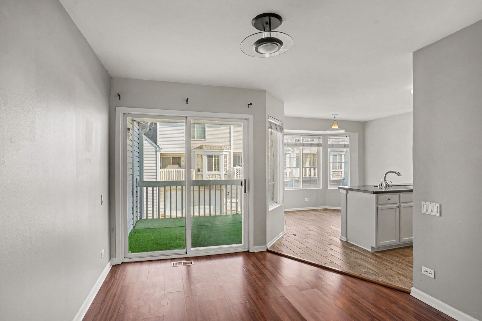 1870 Middlebury Drive Property Photo 8