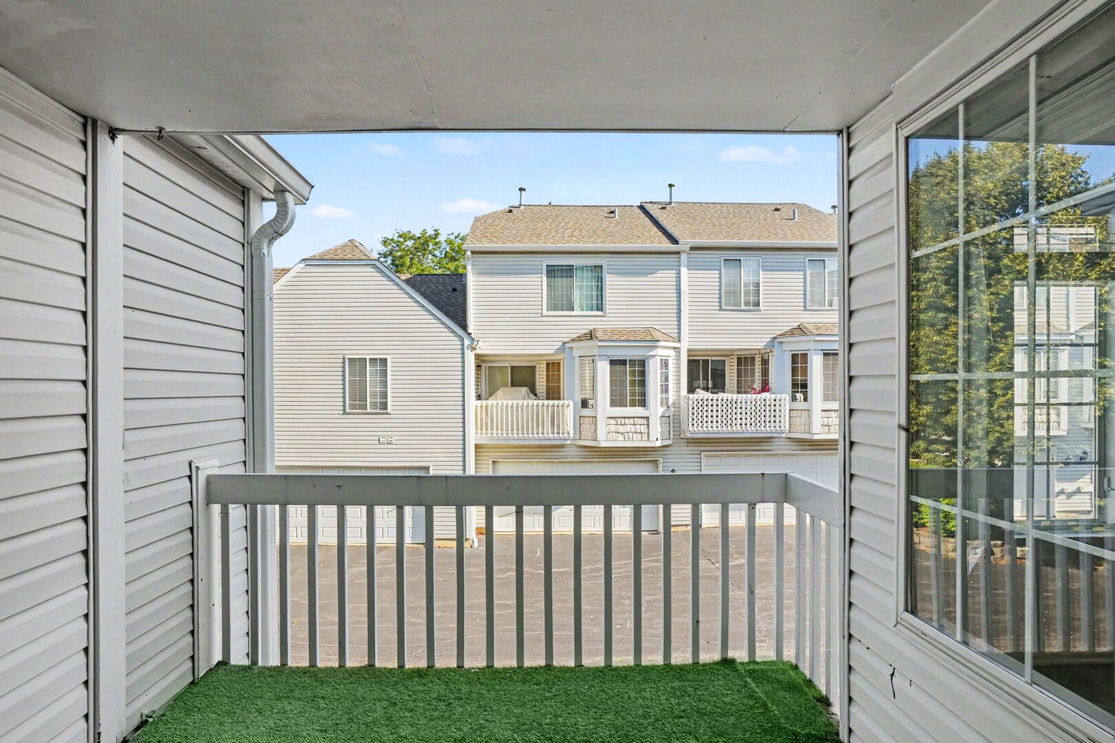 1870 Middlebury Drive Property Photo 14