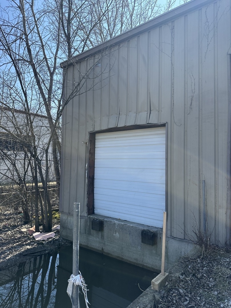 1035 W Algonquin Road Property Photo 15