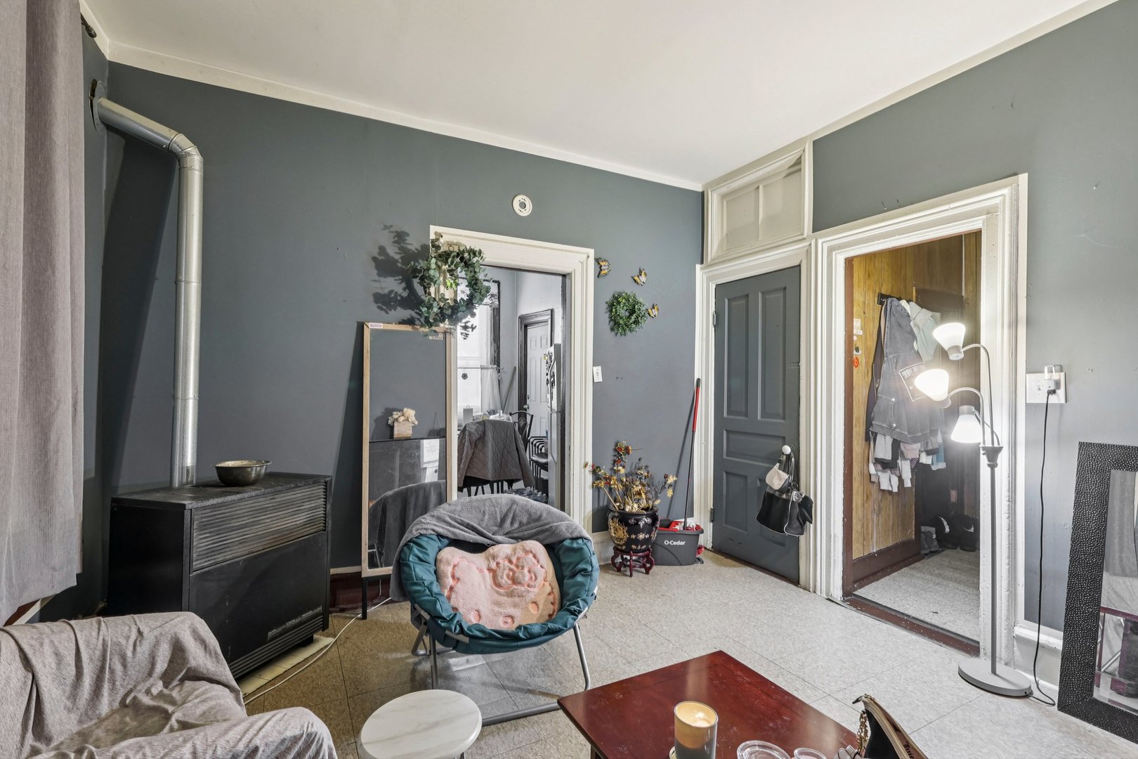 1908 S Loomis Street Property Photo 8