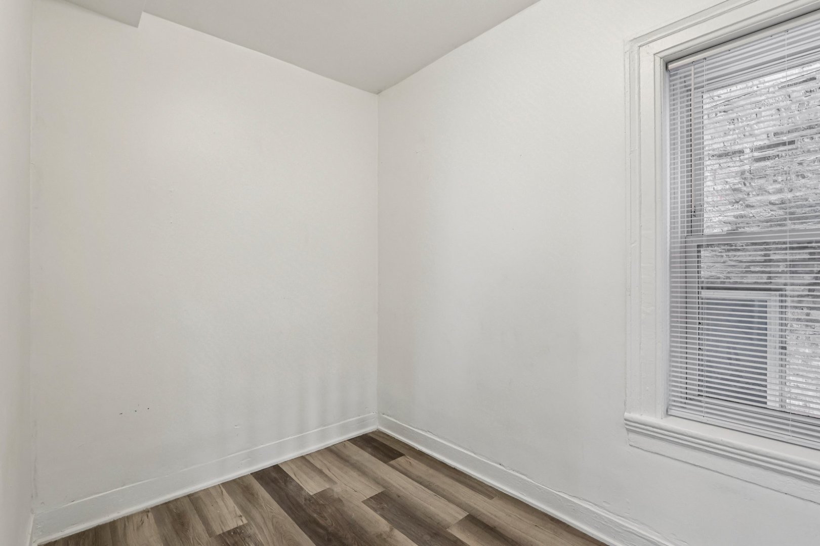 1908 S Loomis Street Property Photo 17