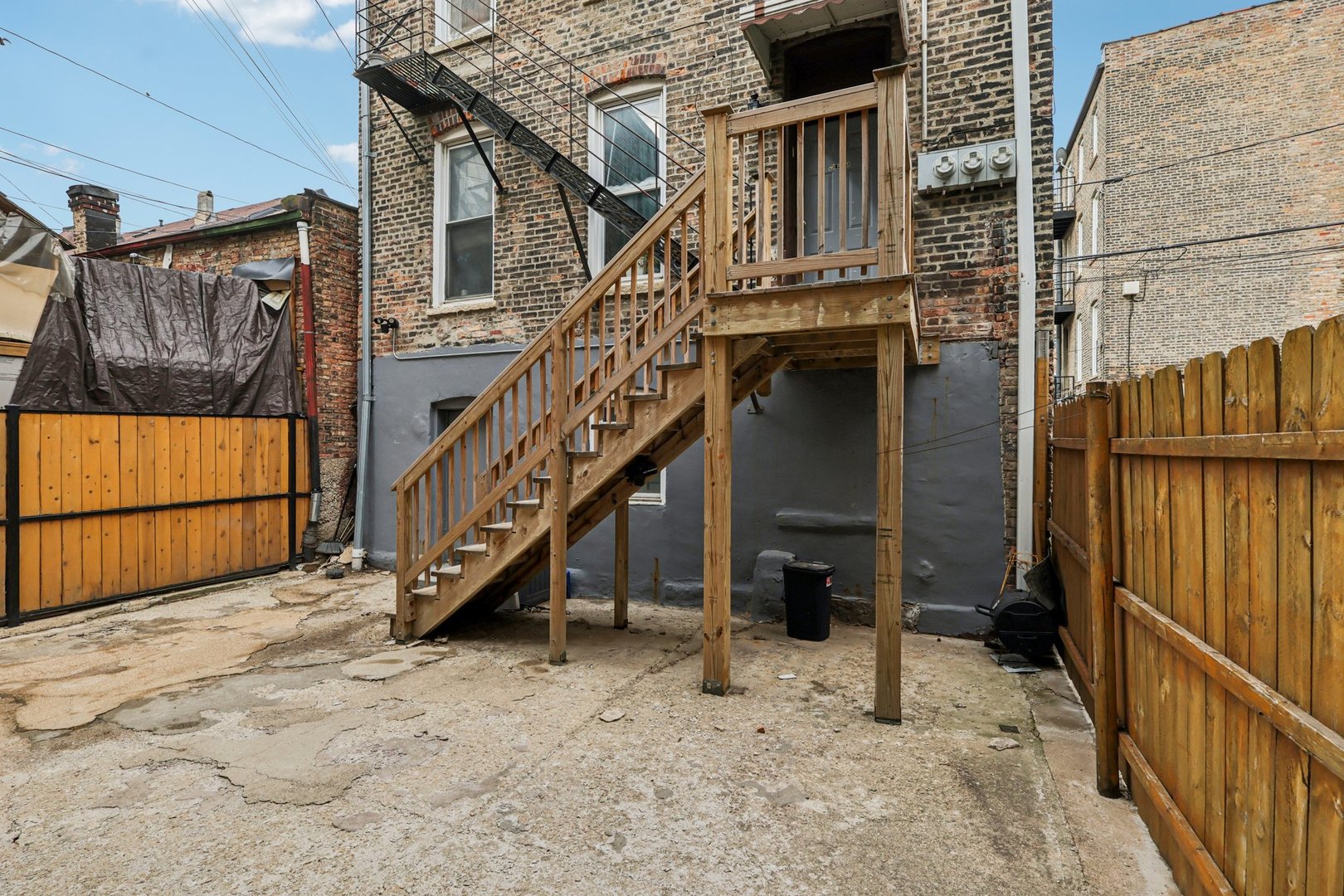 1908 S Loomis Street Property Photo 25