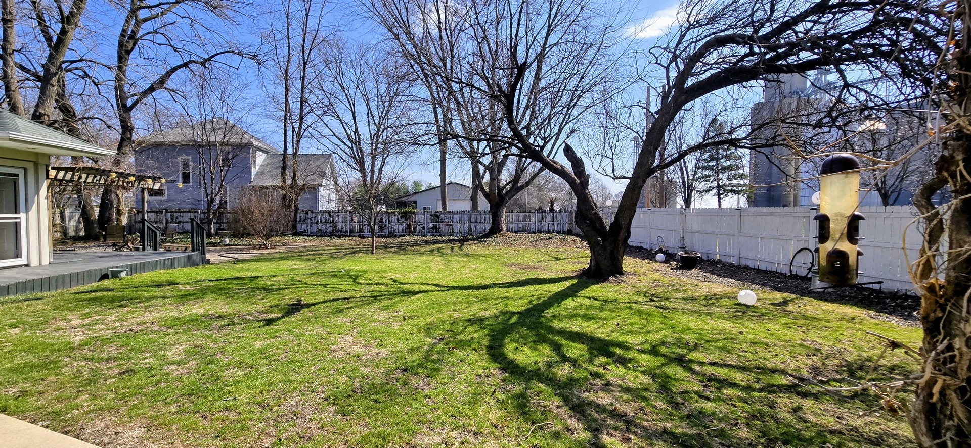 110 Duell Street Property Photo 4