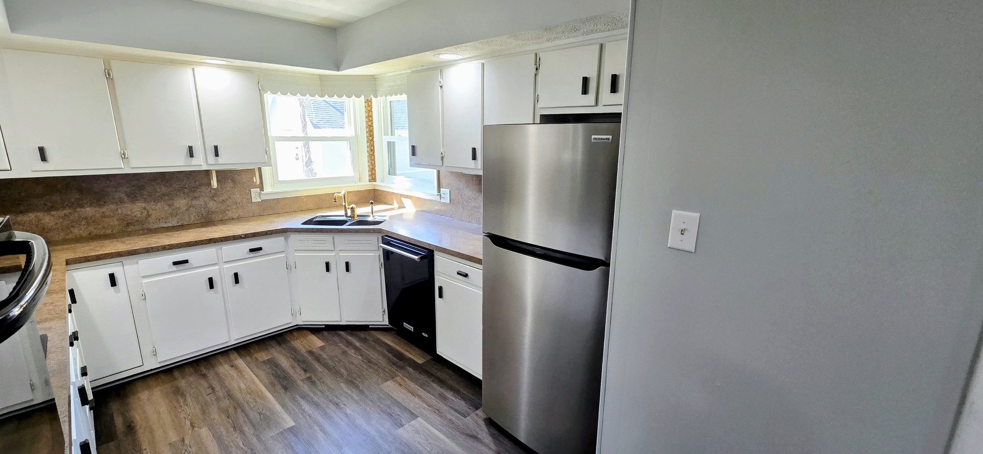 110 Duell Street Property Photo 8