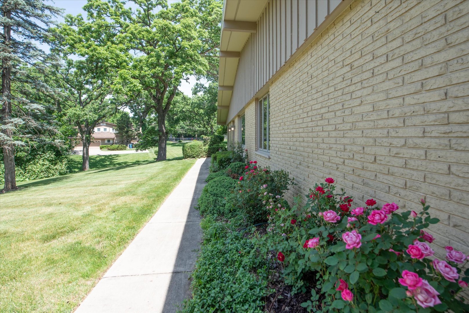 1196 Nottingham Lane Property Photo 6